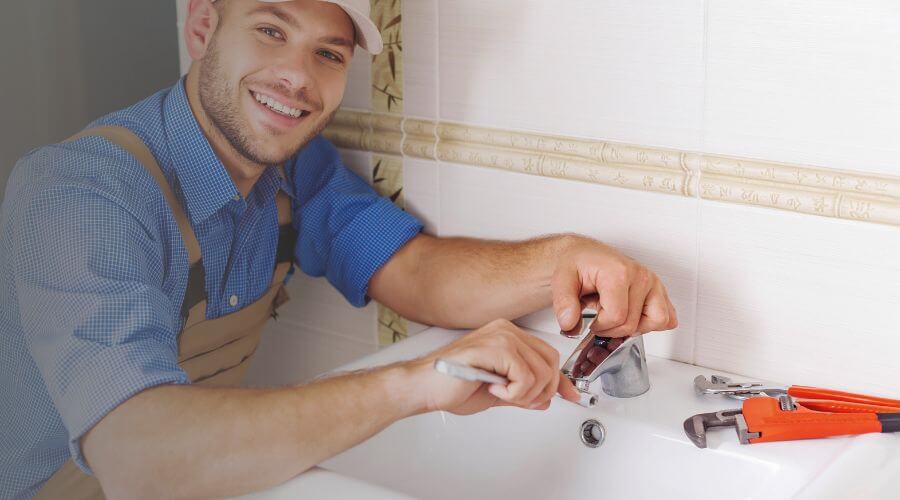 Handle or spout repair in Petroleum, IN